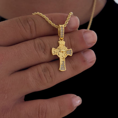 Colar Crucifixo Face De Cristo Detalhado Cravejado P - Corrente Baiana Banhado A Ouro 18k